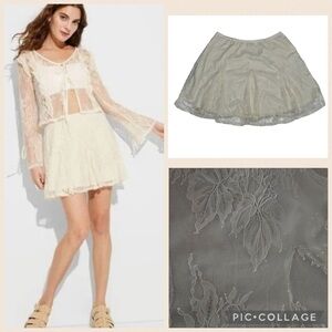 Elegant Ivory Lace Skirt
